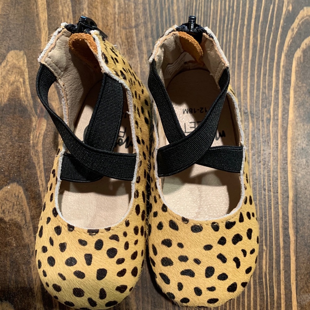 NWOT Monkey Feet Ballet Flats